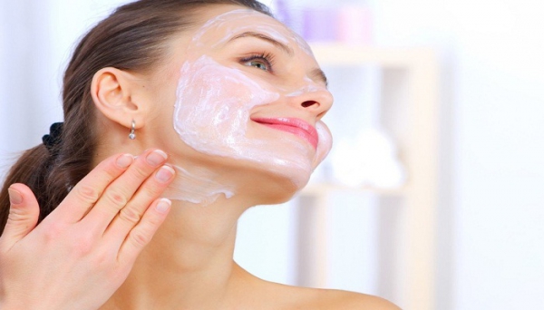 Увлажняющие маски для сухой кожи лица в домашних условиях 
