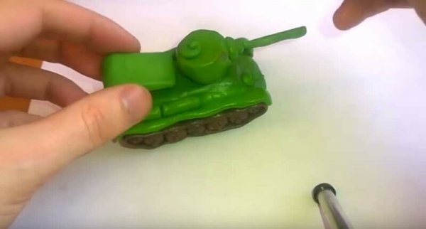 Как сделать танк своими руками? Идеи поделок из подручных материалов 