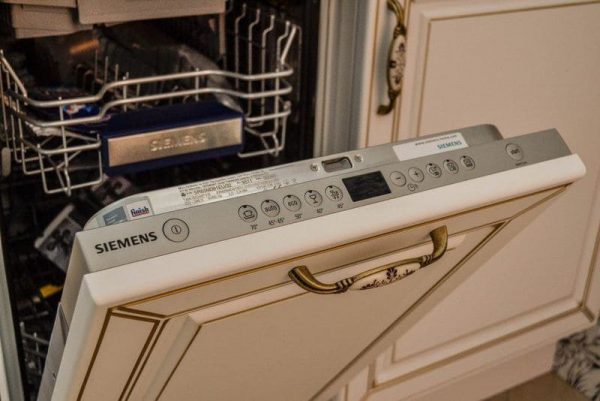 Посудомоечная машина Siemens фото в интерьере. 